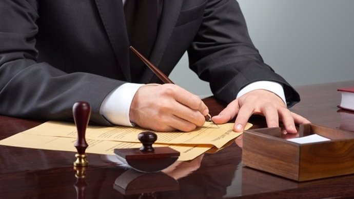 La función del director y sus obligaciones legales